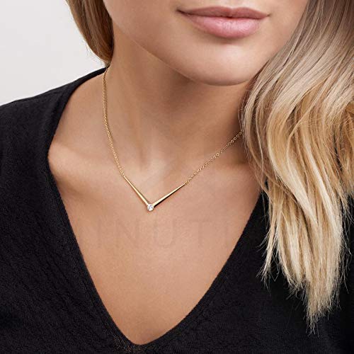 MINUTIAE Single Diamond Pendant Necklace For Women and Girls with Extendable Chain